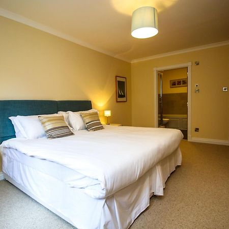Turnberry Apartments Camera foto
