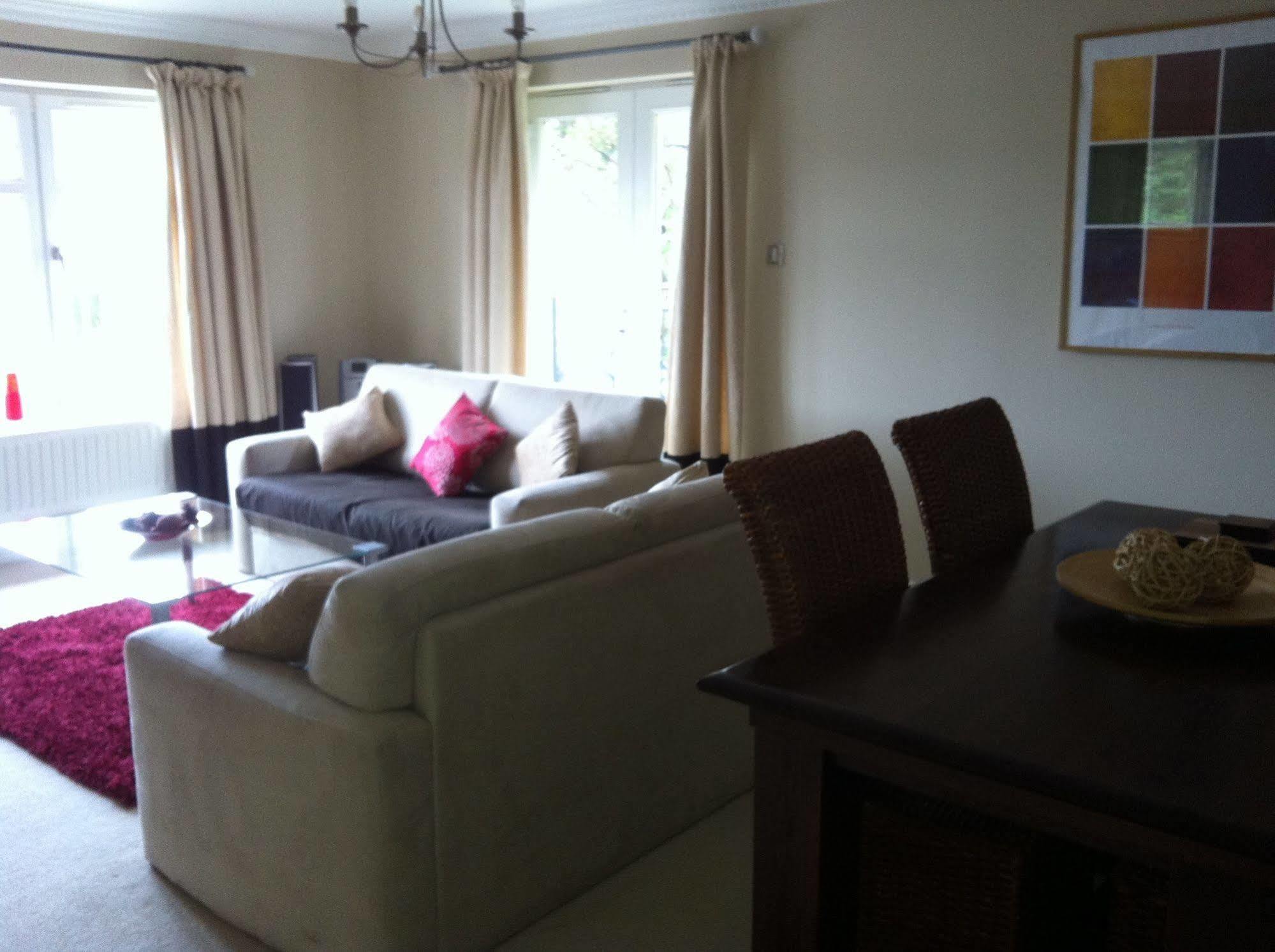 Turnberry Apartments Esterno foto