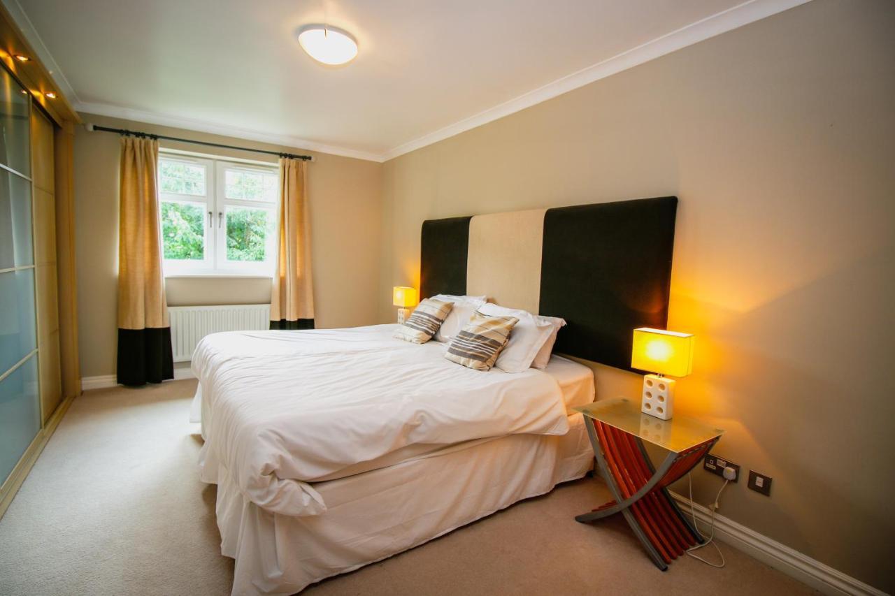Turnberry Apartments Esterno foto