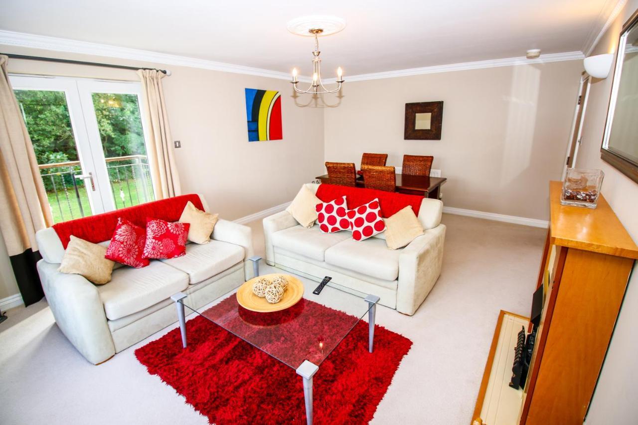 Turnberry Apartments Esterno foto