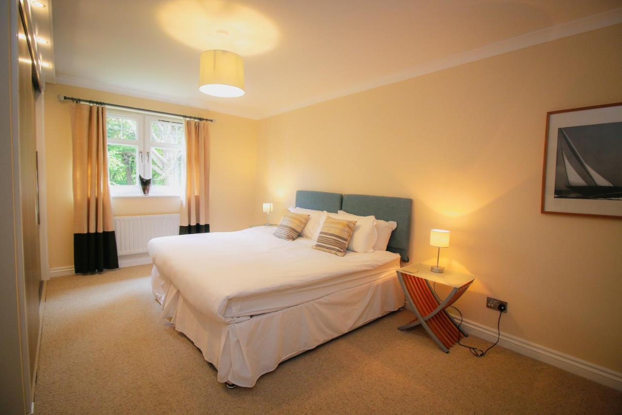 Turnberry Apartments Esterno foto