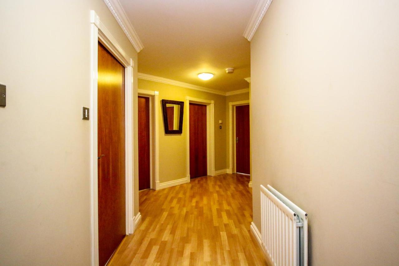 Turnberry Apartments Esterno foto