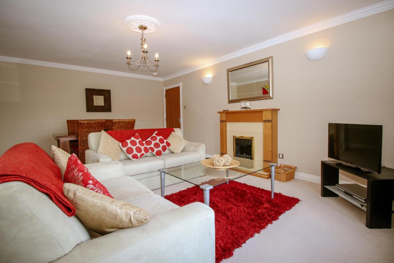 Turnberry Apartments Esterno foto