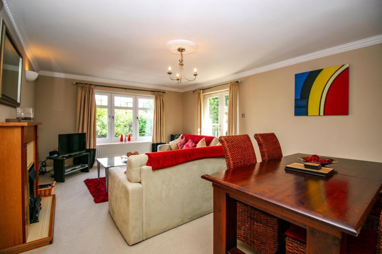 Turnberry Apartments Esterno foto