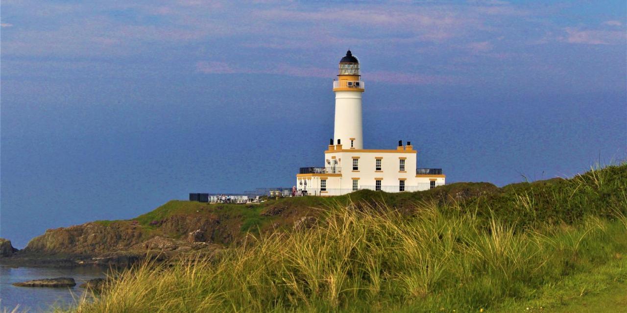 Turnberry Apartments Esterno foto
