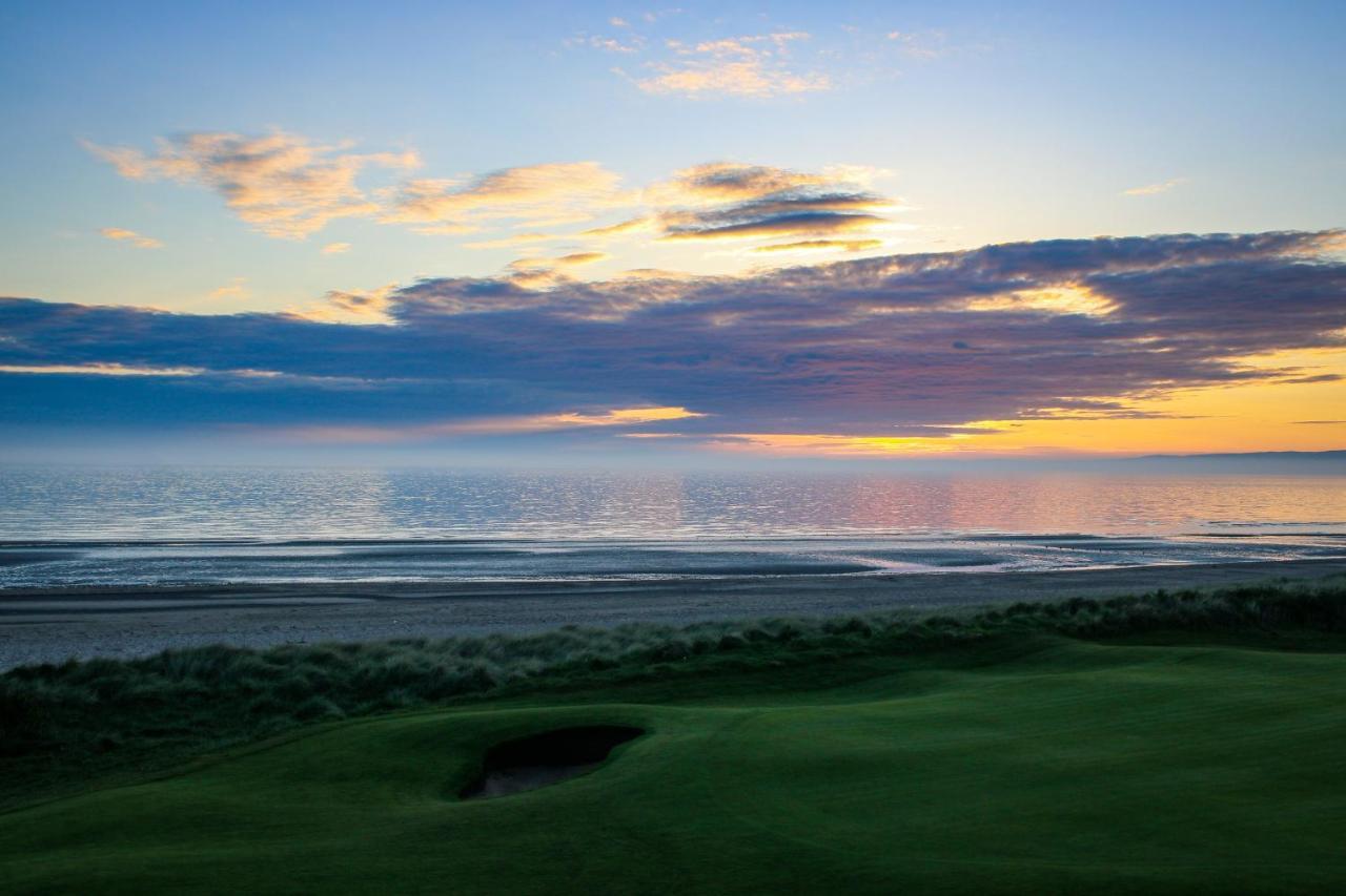 Turnberry Apartments Esterno foto